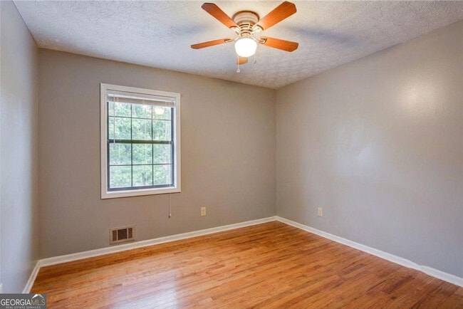 Building Photo - 1357 Monfort Rd