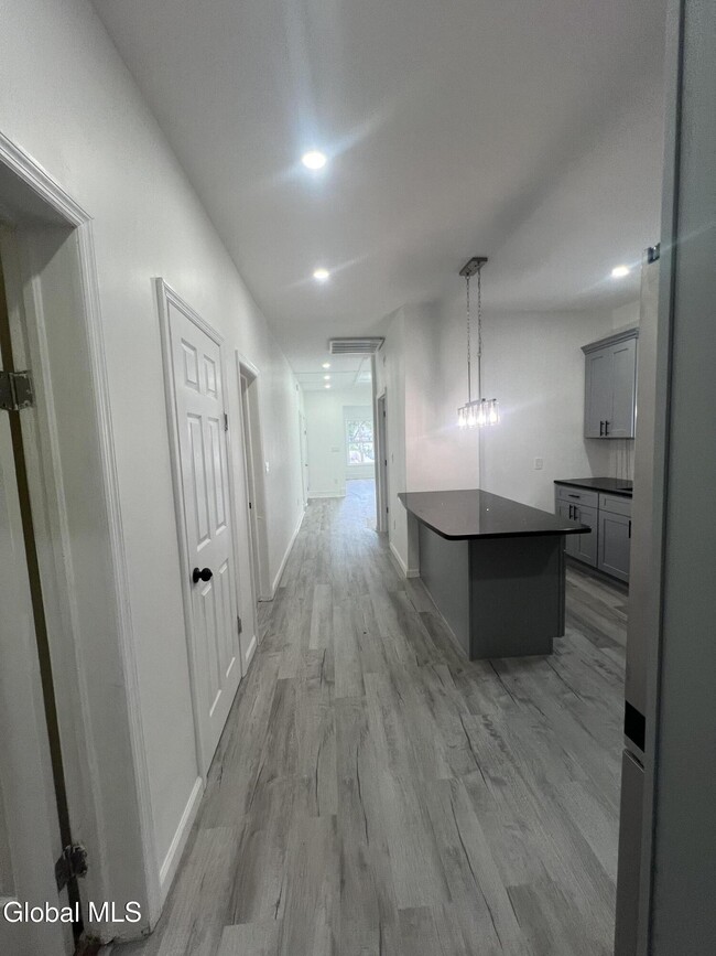 Building Photo - 239 McClellan St