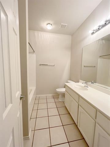Building Photo - 2128 Carlotta Dr