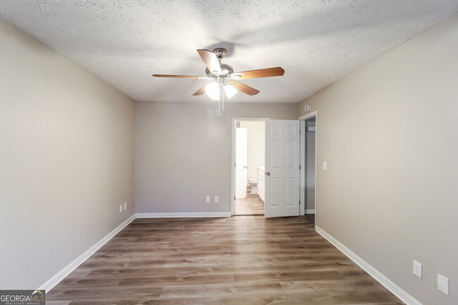 Building Photo - 3079 Fox Chase Ct