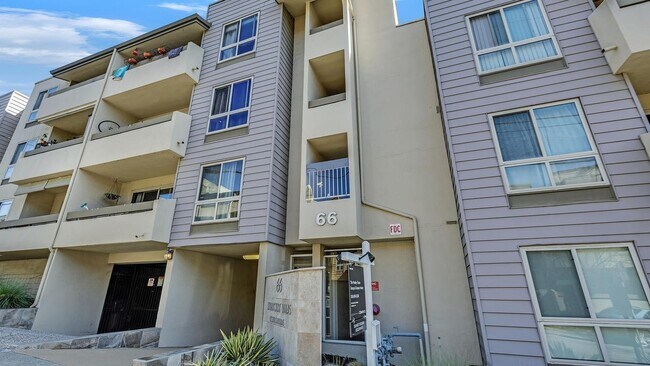 Building Photo - 66 Fairmount Ave