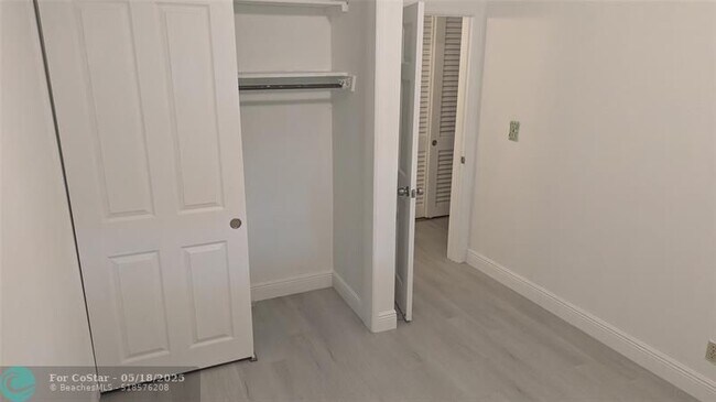 Building Photo - 2080 SW 38th Ave
