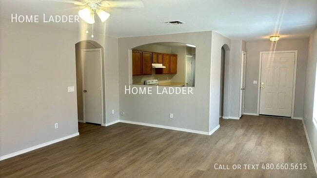 Building Photo - 7018 S 24th Ln