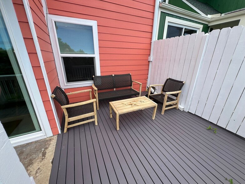 Building Photo - 51-171-171 Ka?a?awa Park Ln