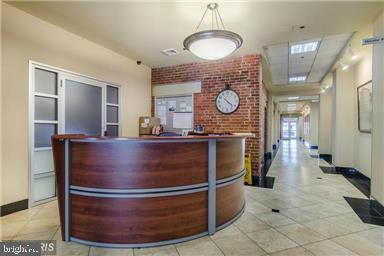 Building Photo - 2702 Lighthouse Point E