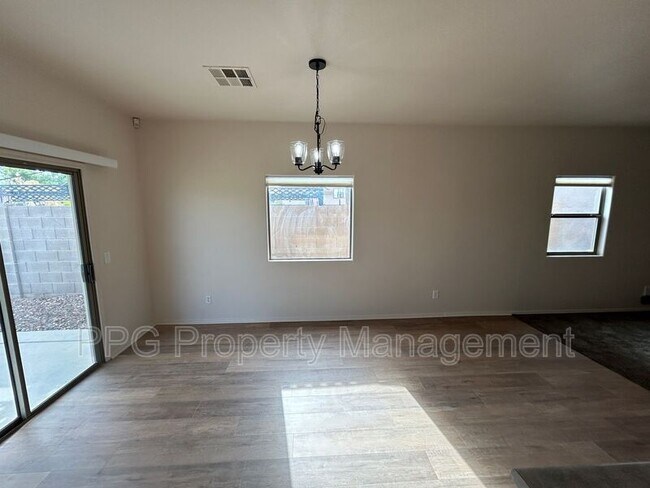 Building Photo - 17029 W Carmen Dr