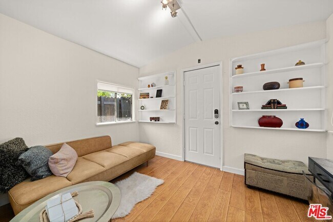 Building Photo - 22621 Dolorosa St