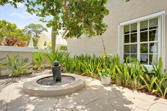 Building Photo - 13810 Cross Pointe Ct