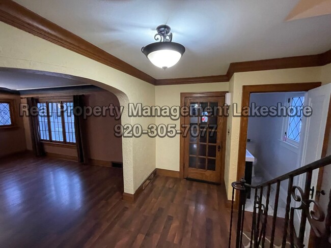 Building Photo - Stunning 3 Bedroom 1.5 Bathroom Home For Rent