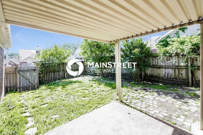 Building Photo - 3 Bedroom Pet-Friendly Home in Cordova, TN with Main Street Renewal