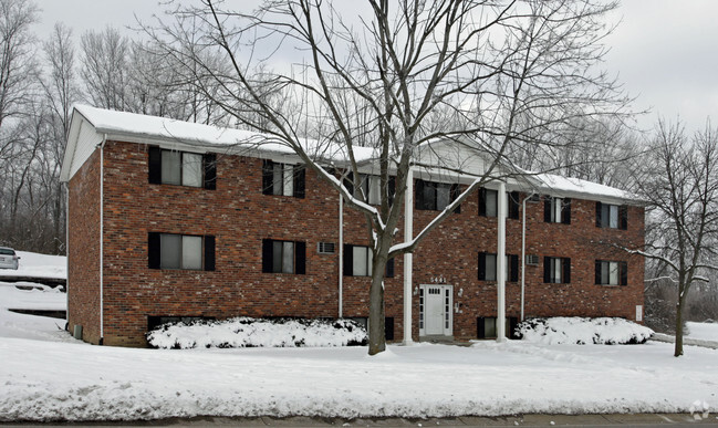 Primary Photo - 5441 Camelot Dr