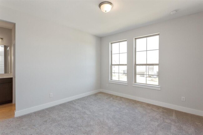 Building Photo - 21311 Blue Wood Aster Ct