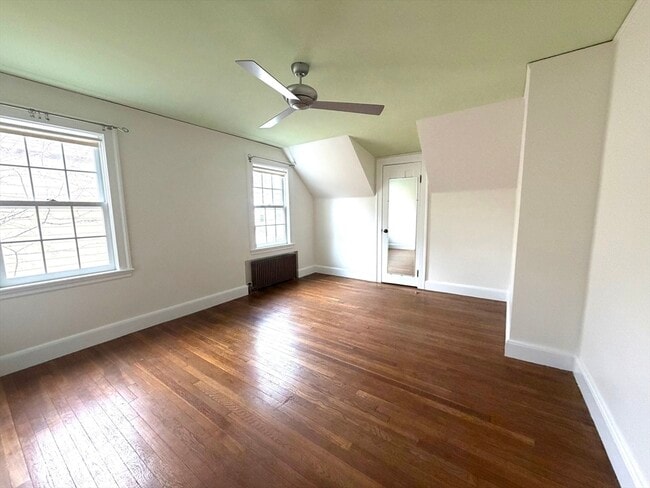 Building Photo - 15 Glenburn Rd