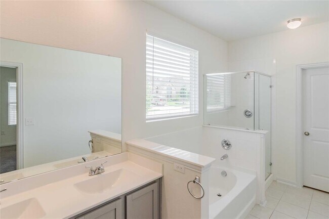 Building Photo - 101 Englenook Dr