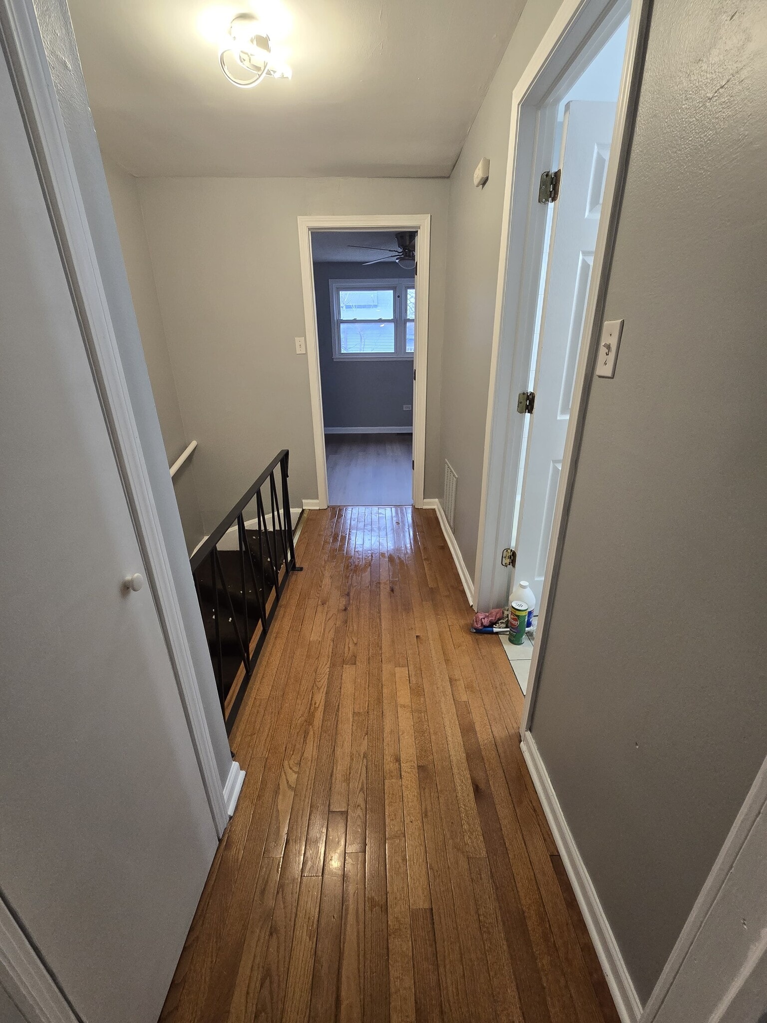 Building Photo - 7011 S East End Ave