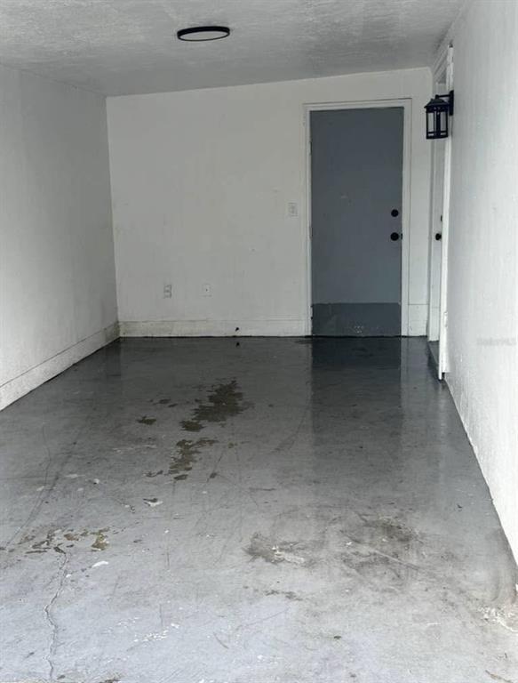 Building Photo - 6731 Sandra Dr