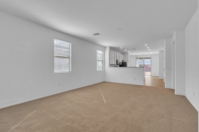 Building Photo - 6919 Feather Hl St