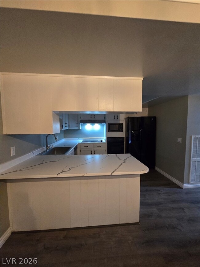 Building Photo - 3612 Mt Vernon Ave