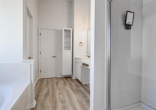 Building Photo - 12512 Capitol Saddlery Trail