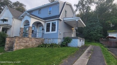 Building Photo - 138 Sand St