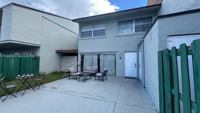 Primary Photo - 15430 SW 81st Cir Ln