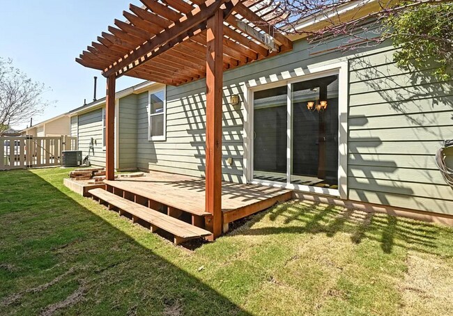 Building Photo - 1292 Nevarez