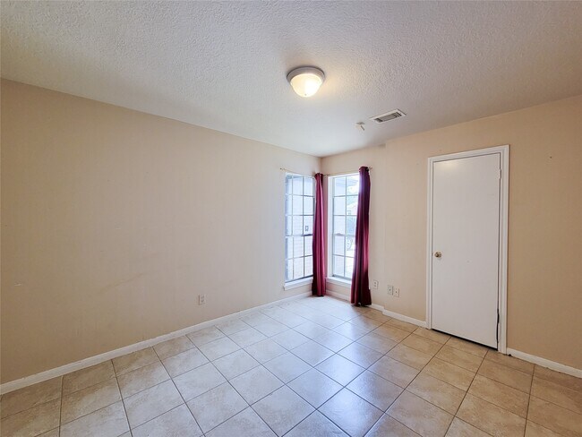 Building Photo - 22918 Pine Mist Ln