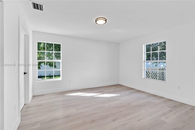 Building Photo - 407 NW 45th St