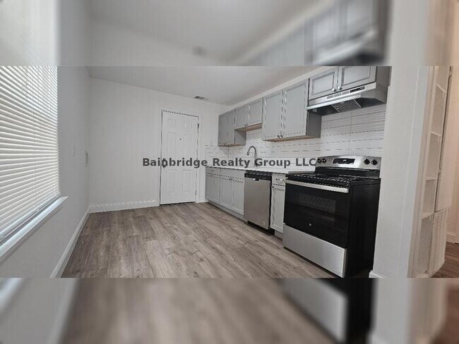 Building Photo - Charming Remodeled Gem in Southwest Fort Worth