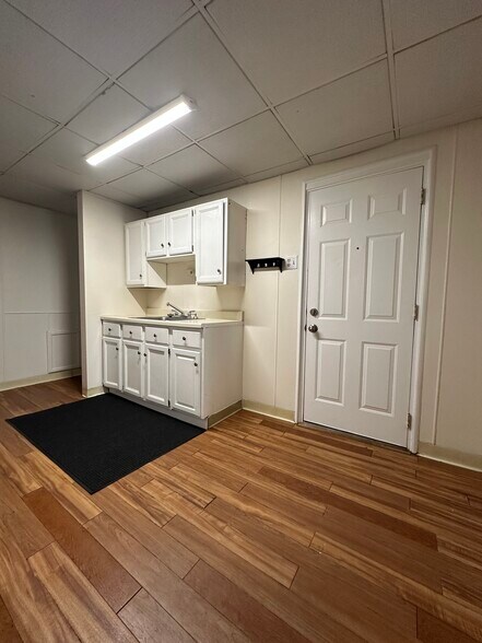 Building Photo - 134 Sherman St