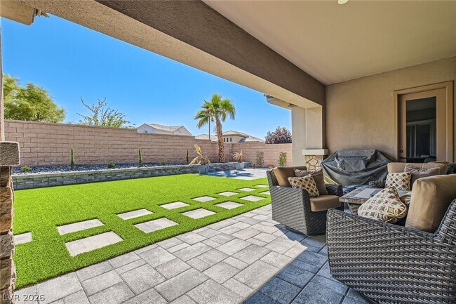 Building Photo - 7387 Preen St