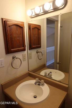 Building Photo - 12269 Sun Bridge Pl