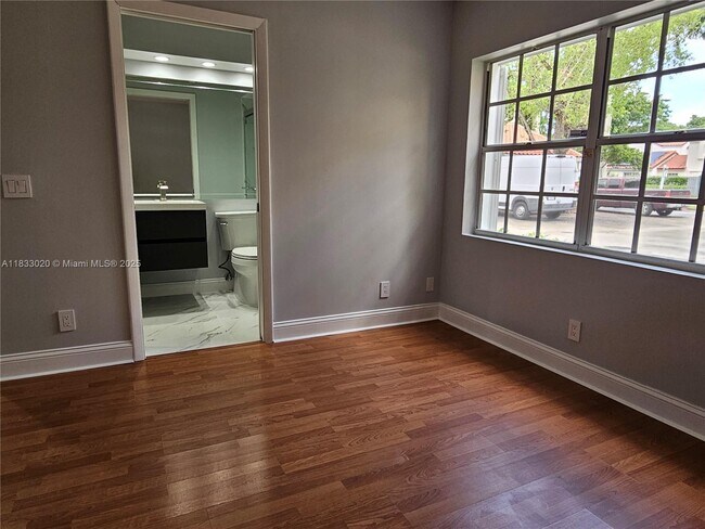 Building Photo - 1359 Springside Dr