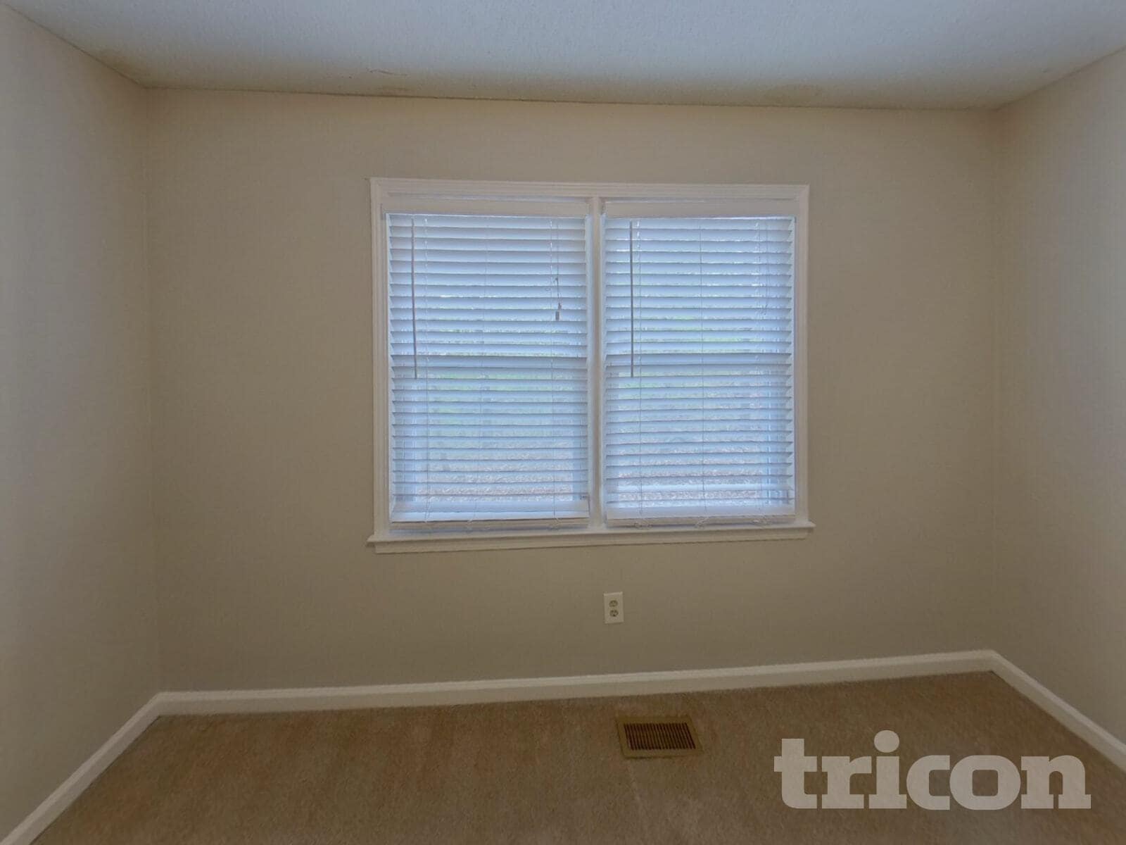 Building Photo - 296 Whitney Ln