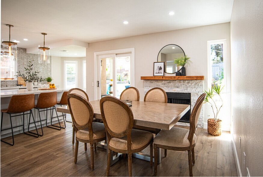 Building Photo - 5239 Hubbert St