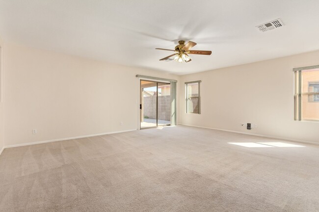 Building Photo - New Listing in El Mirage