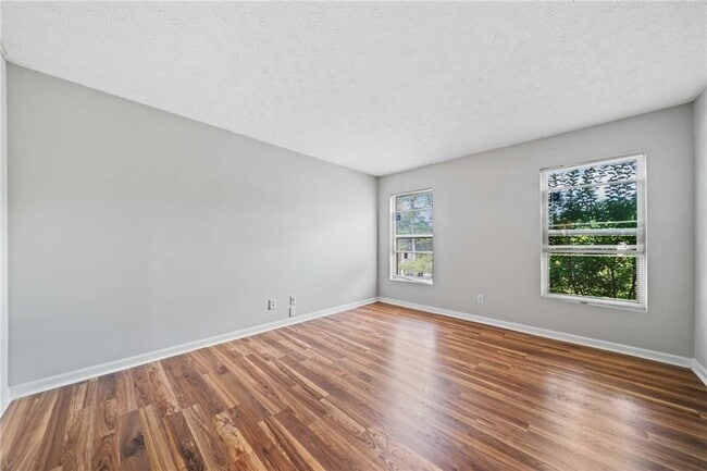 Building Photo - 717 Beaufort Cir