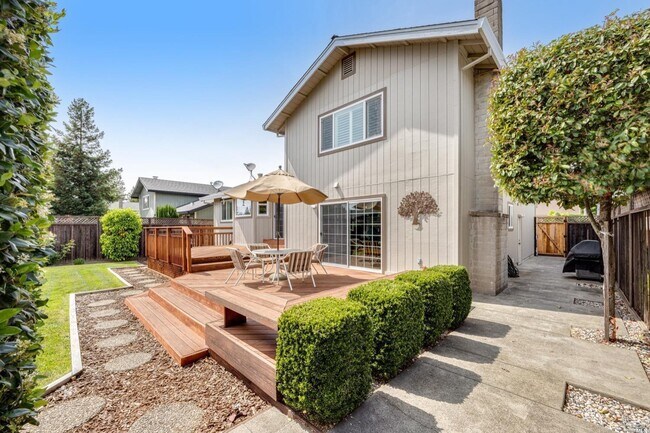 Building Photo - 1521 Genesis Ct