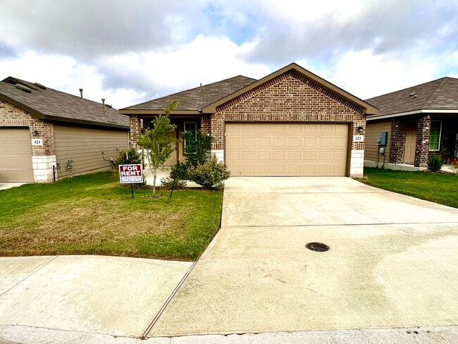 Building Photo - 425 Middle Green Loop