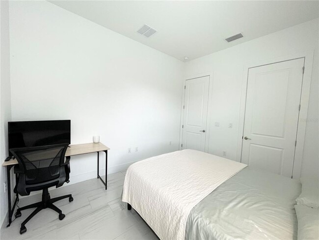 Building Photo - 8486 Ivy Stark Blvd