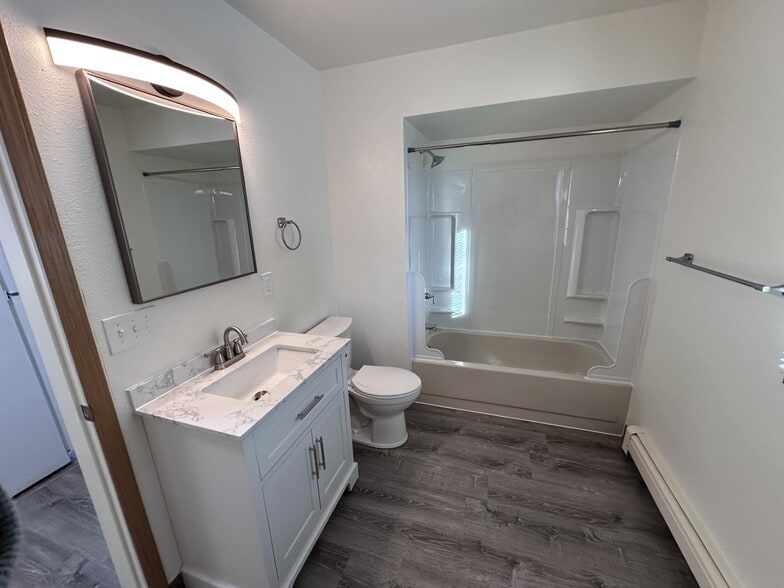 Building Photo - 1231 23rd Ave