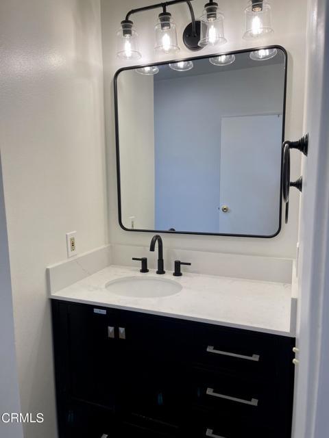 Building Photo - 8882 N Ventura Ave