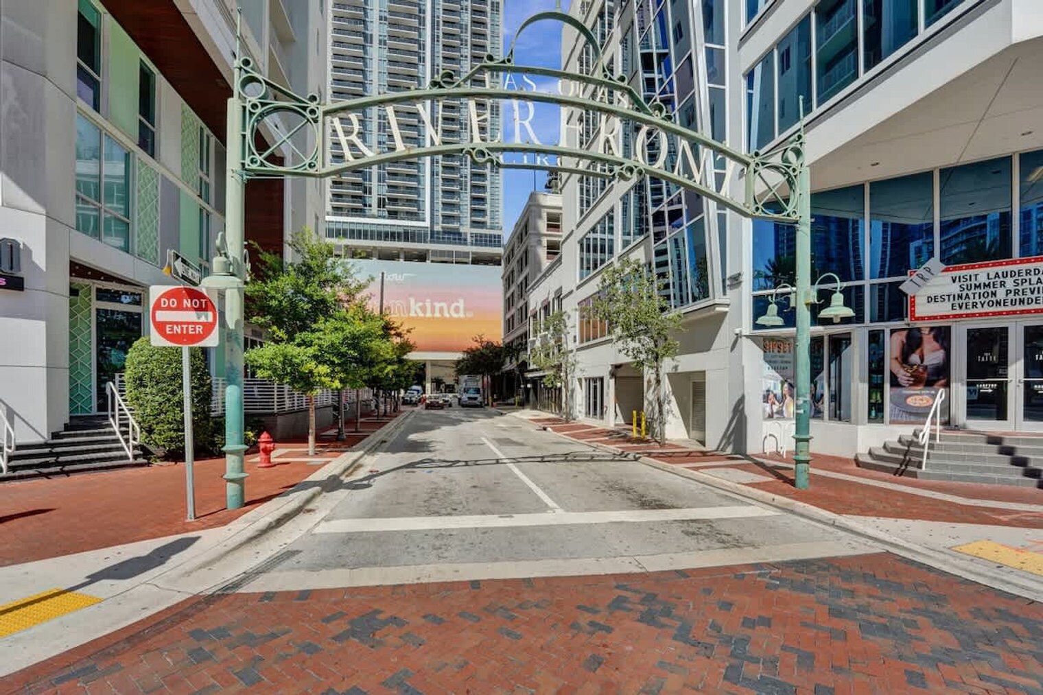 Building Photo - 50 Davie Blvd