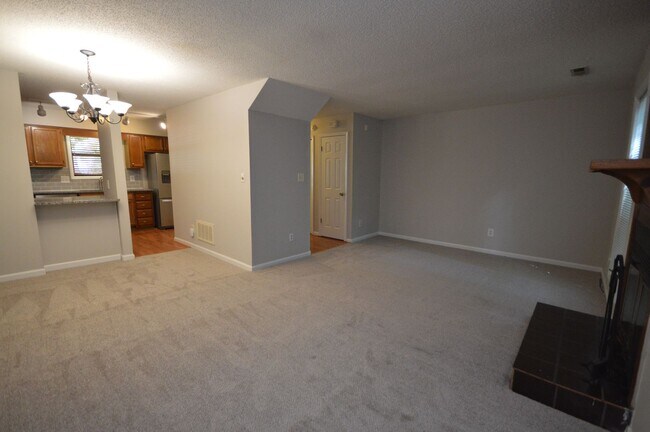 Building Photo - 616 Applecross Dr