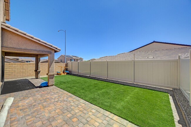 Building Photo - Upgraded 5 bedroom home in Cul-De-Sac!!