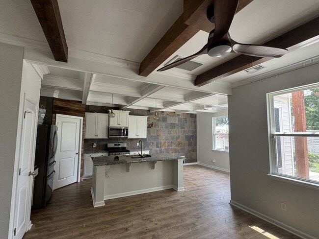 Building Photo - 1011 Sago Palm Ct