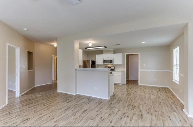Building Photo - 9210 Rosewell Ct