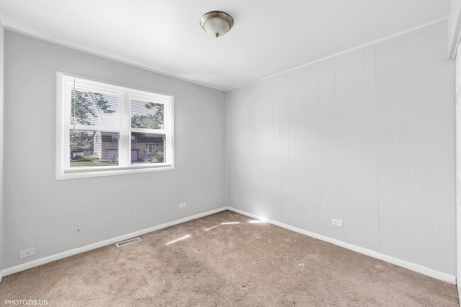 Building Photo - 17861 Princeton Ln