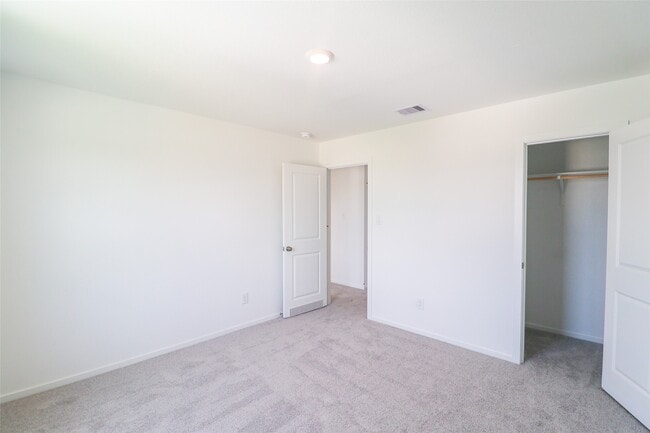 Building Photo - 31371 Black Cherry St