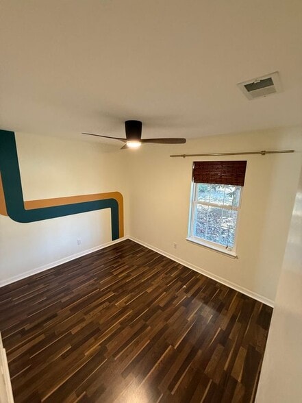 Building Photo - 257 Terrance Ln